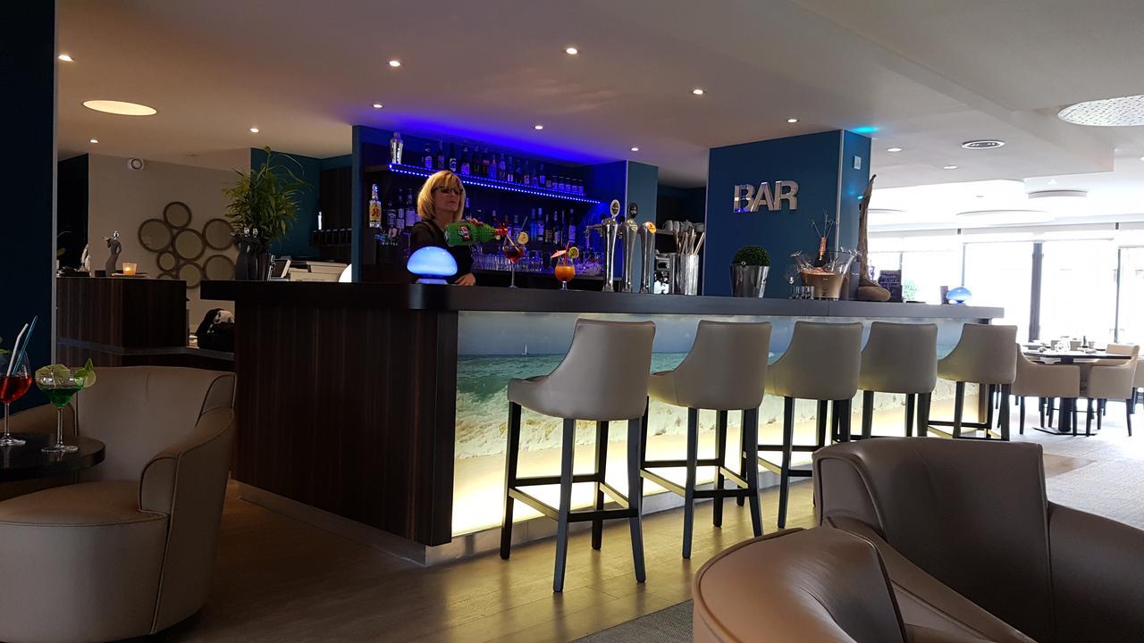 Logis Hotel Du Large Plougonvelin Ngoại thất bức ảnh